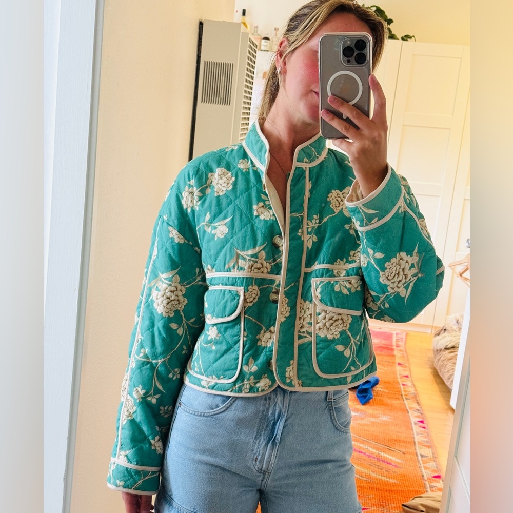 Cropped Quilted Jacket - M